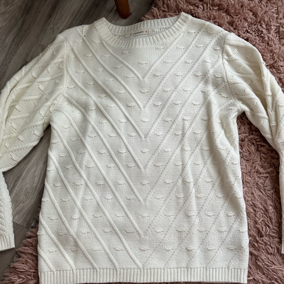 Off white sweater - Picture 1 of 3
